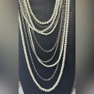 Elegant C1946 Pearl and Silver Necklace